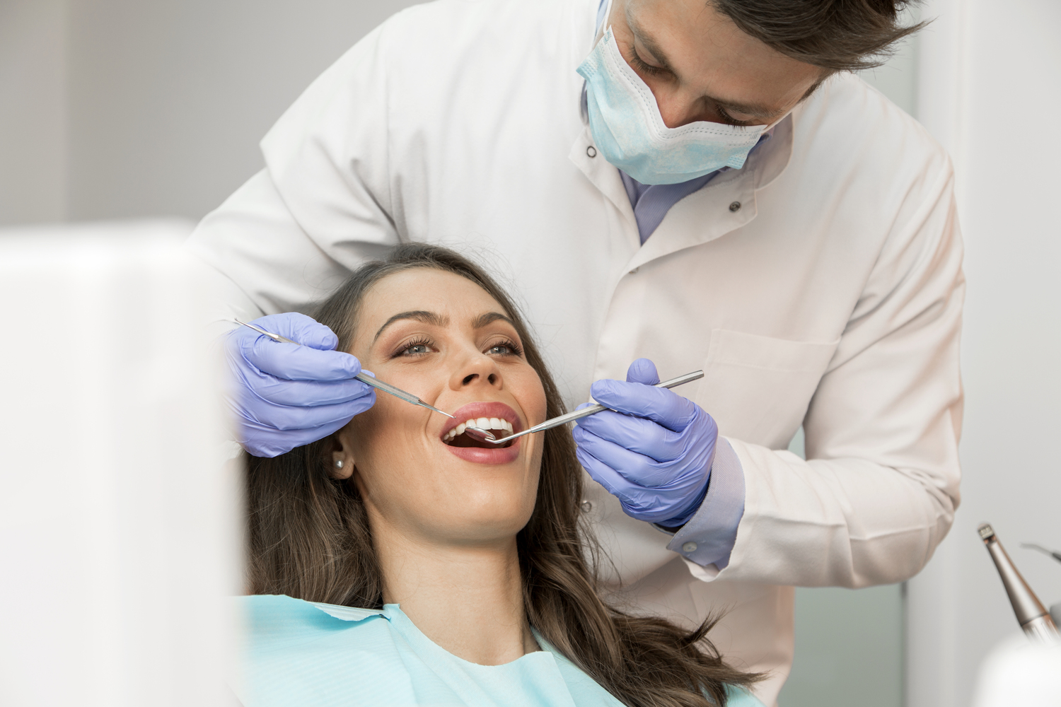 Read more about the article 如何消除牙齦腫？專業醫師告訴您秘訣！