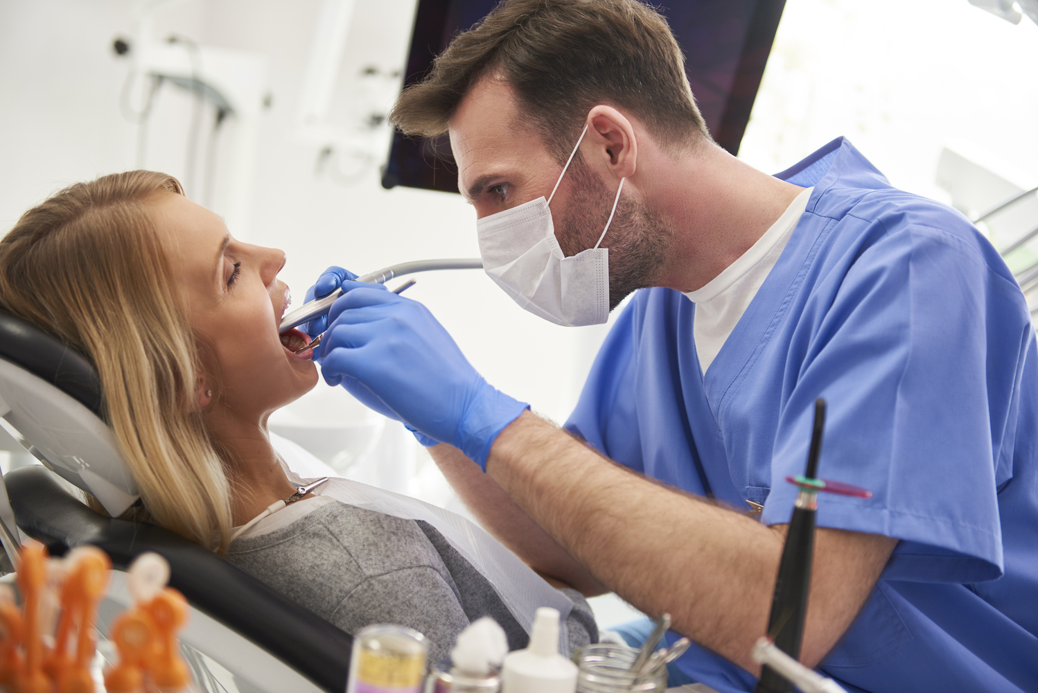 Read more about the article 嚴重牙周病只能拔牙嗎？不治療會有哪些風險？